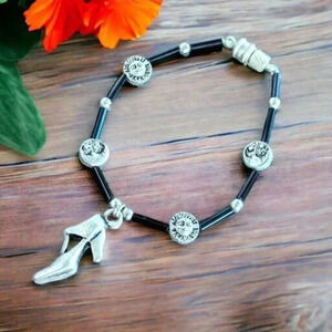 Vintage y2k Magnetic Stars & Moon Shoe Bracelet Black Silver